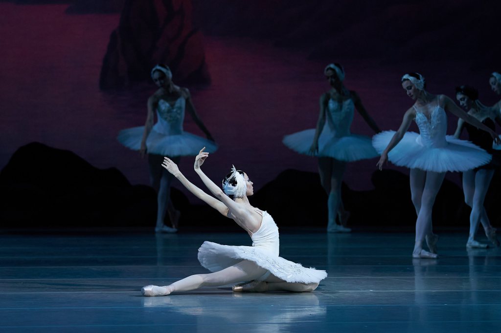 2021: The iconic Swan Lake on the Mariinsky&nbsp;Stage