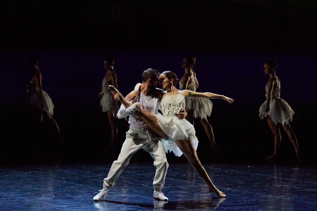 2021: The Swan Lake in XXI century. Angelin Preljocaj and his tribute to Marius&nbsp;Petipa